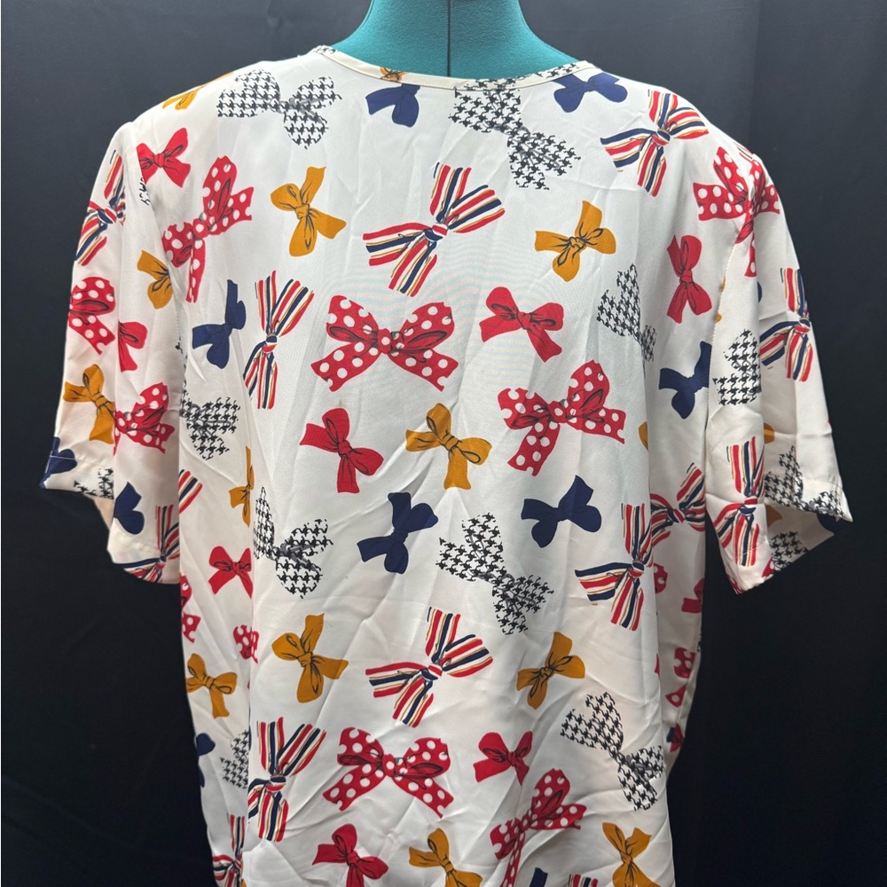 Maggie Barnes Colorful Bow Print Short Sleeve Shirt